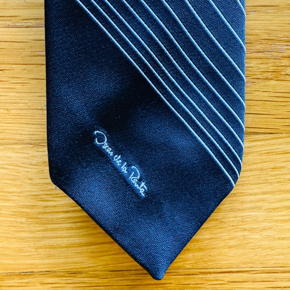 Oscar de la Renta Blue and White Silk Ties